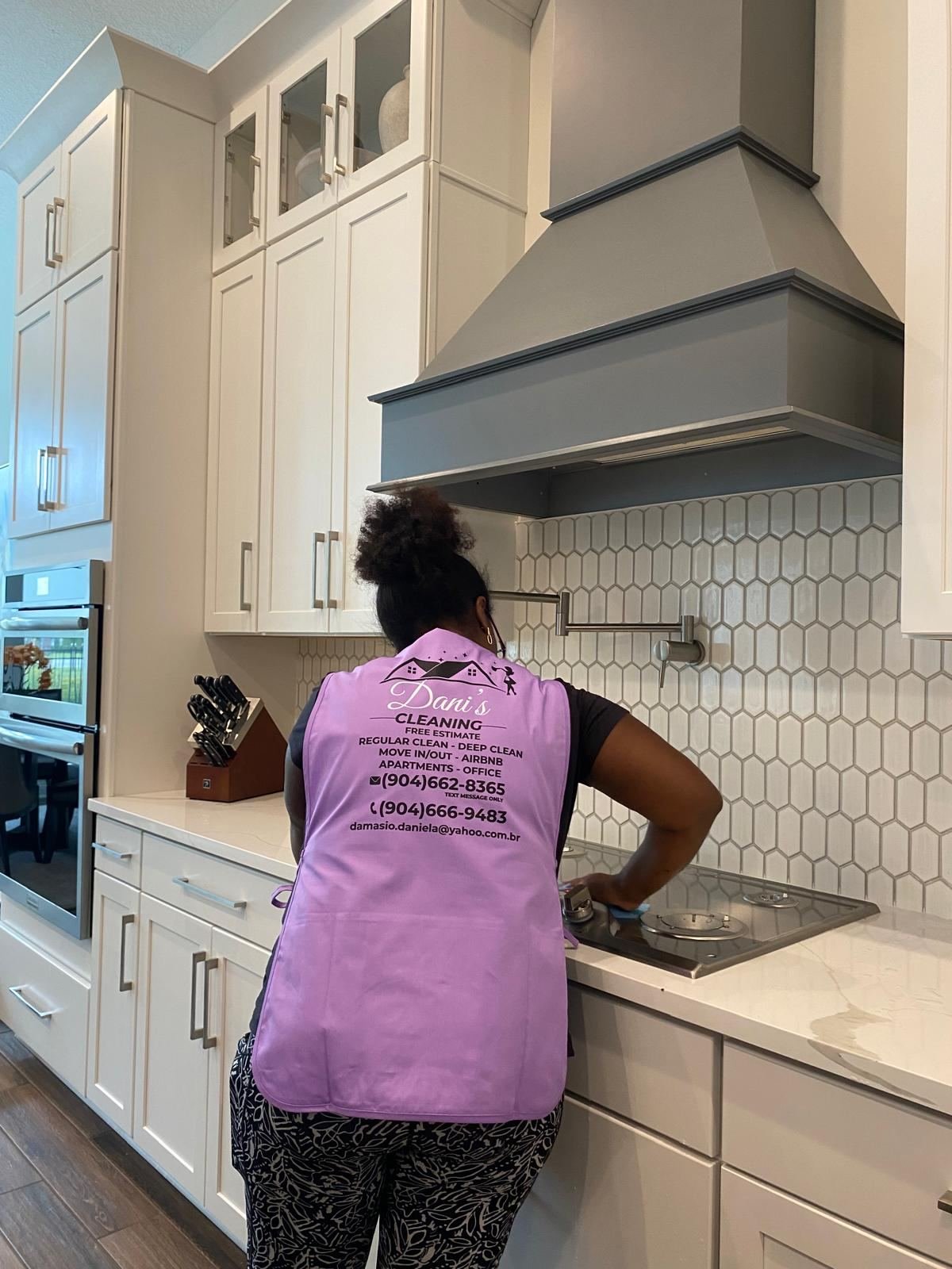 Shine Maid Services cleaning photo 3 — Jacksonville, FL